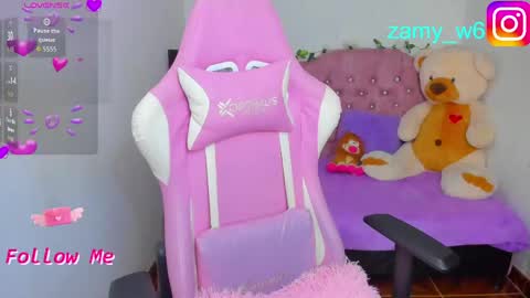 Snapshot of karla_cutee1 chatting on March 24, 12:54 pm karla online show from March 24, 12:54 pm