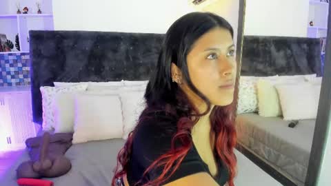 Snapshot of karla_gonzaless chatting on July 16, 7:09 pm Karla Gonzaless online show from July 16, 7:09 pm
