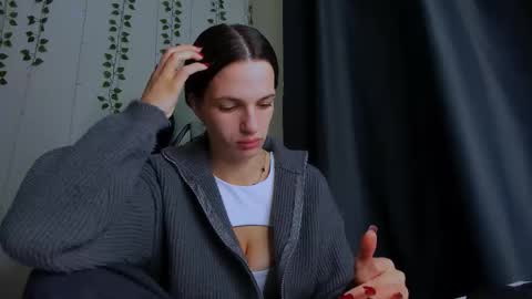 Snapshot of karla_lim chatting on November 21, 9:13 pm karla_lim online show from November 21, 9:13 pm