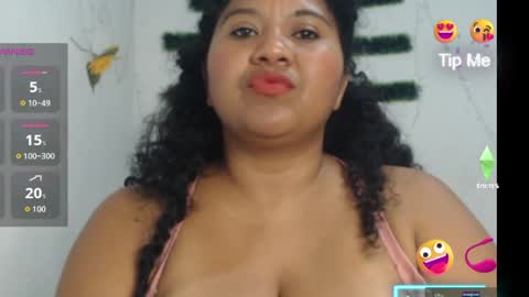 Snapshot of karla_rodriguez0 chatting on April 23, 2:19 pm Karla online show from April 23, 2:19 pm