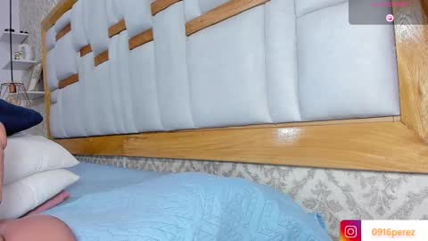 karolina  online show from October 10, 9:03 pm