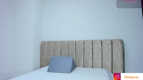 karolina  online show from December 1, 8:03 pm