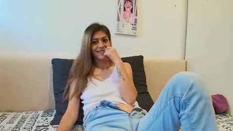 Crystyna online show from November 15, 8:55 am