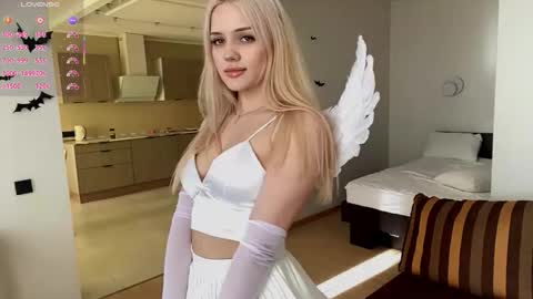 Olivia online show from October 22, 7:08 am