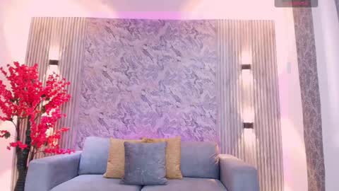 Karli online show from September 12, 8:20 pm