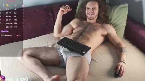 Snapshot of karlos_murphy chatting on October 10, 3:11 pm Karlos and Louis online show from October 10, 3:11 pm