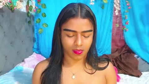 Snapshot of karly_coffe chatting on February 23, 11:29 am KARLY. online show from February 23, 11:29 am