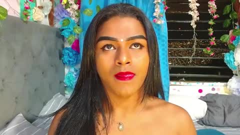 Snapshot of karly_coffe chatting on April 1, 2:34 am KARLY. online show from April 1, 2:34 am