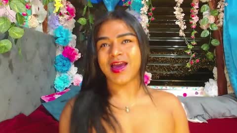 Snapshot of karly_coffe chatting on April 8, 9:53 am KARLY. online show from April 8, 9:53 am