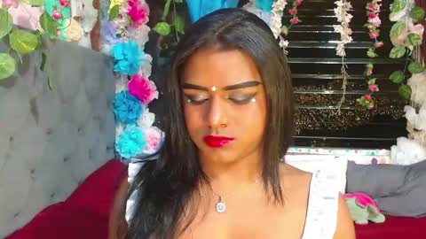 Snapshot of karly_coffe chatting on April 15, 7:48 am KARLY. online show from April 15, 7:48 am