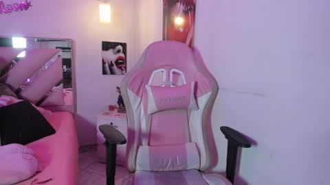 Karly Moonns online show from May 25, 10:16 pm