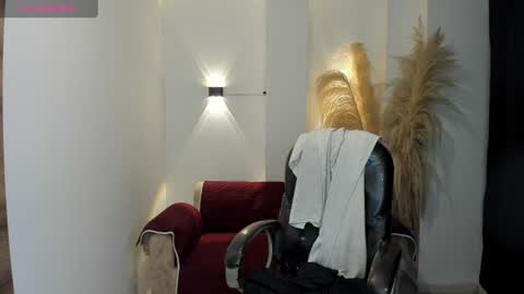 KARLYE online show from June 11, 2:53 am