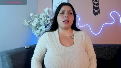 karo_linee online show from June 2, 12:07 pm