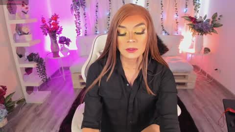  karol  online show from December 10, 2:28 pm