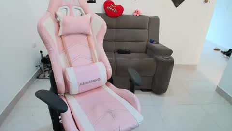    online show from March 12, 2:12 pm