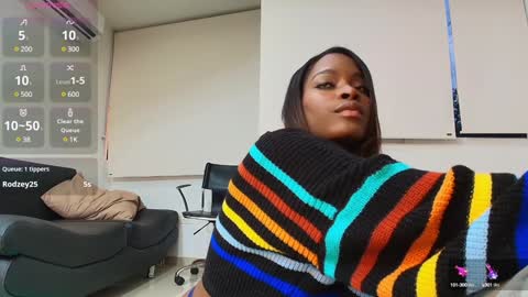 KAROL SCOTT online show from February 7, 9:15 pm