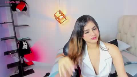 karolagrey online show from June 12, 12:48 pm