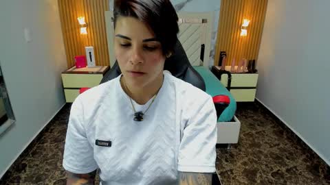 Karol and Luna online show from February 25, 7:34 pm