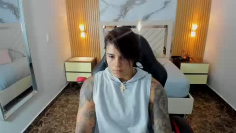 Snapshot of karolandluna chatting on July 22, 7:05 pm Karol and Luna online show from July 22, 7:05 pm