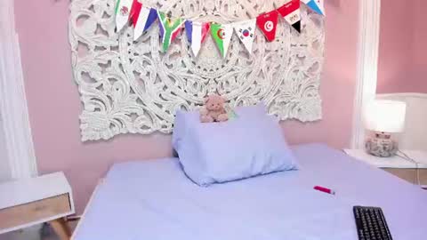 KarolayRose online show from July 14, 12:00 pm