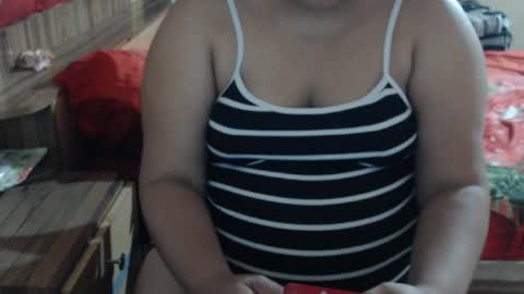Snapshot of karolbb21 chatting on April 7, 11:10 am karolbb21 online show from April 7, 11:10 am