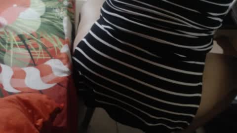Snapshot of karolbb21 chatting on April 25, 1:41 pm karolbb21 online show from April 25, 1:41 pm
