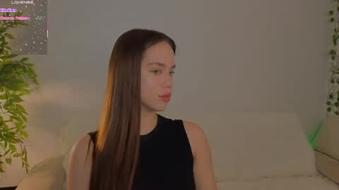 Molly online show from May 26, 6:20 am