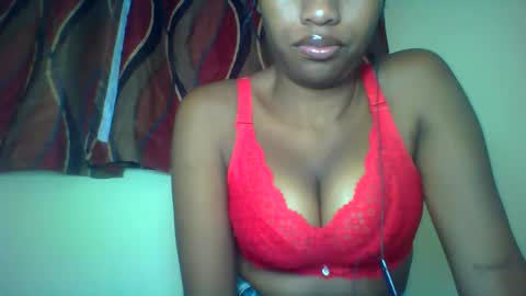 karoliee online show from June 7, 11:03 am