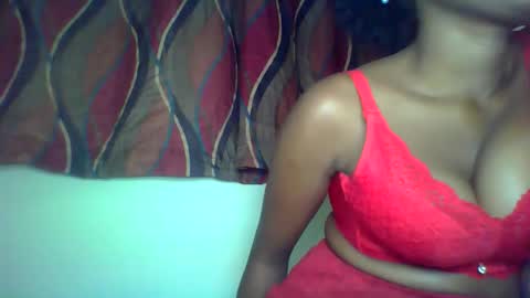 karoliee online show from June 8, 3:12 pm