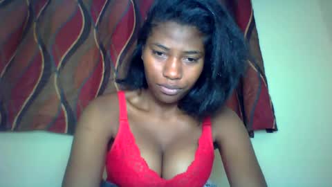 karoliee online show from June 25, 10:53 am