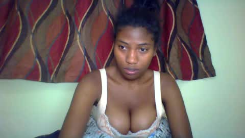 karoliee online show from July 6, 3:14 pm