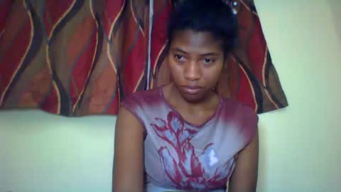 karoliee online show from July 16, 10:43 am