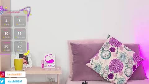 Snapshot of karolinahil chatting on October 20, 3:34 pm karolinahill online show from October 20, 3:34 pm