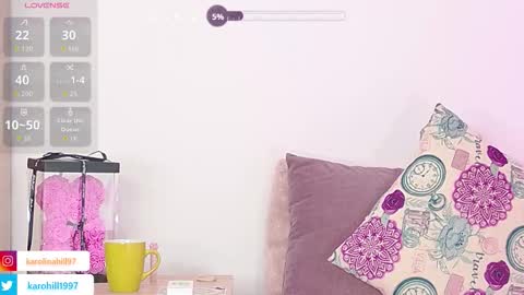 karolinahill online show from March 13, 4:41 am