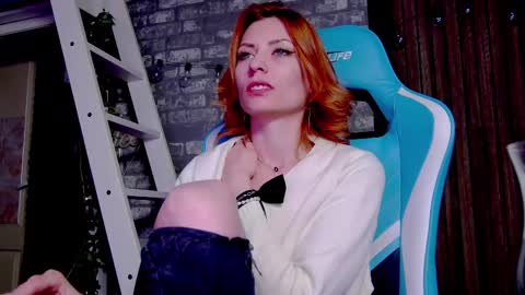 karoline121 online show from February 19, 9:36 pm