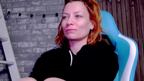 karoline121 online show from February 23, 4:28 am