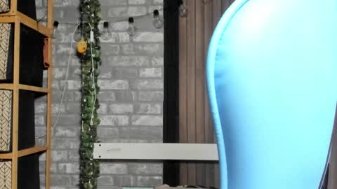 Snapshot of karoline121 chatting on September 21, 7:48 pm karoline121 online show from September 21, 7:48 pm