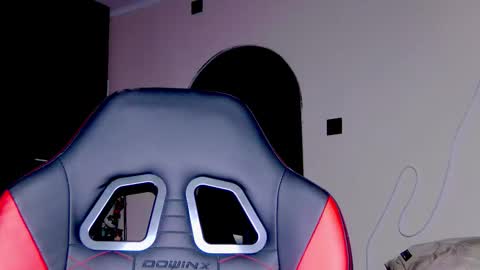 Snapshot of karoline121 chatting on October 11, 8:29 pm karoline121 online show from October 11, 8:29 pm