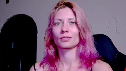 karoline121 online show from November 20, 9:25 pm