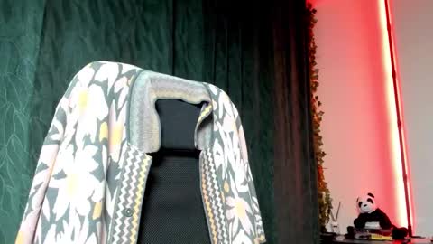 karoline121 online show from February 24, 9:13 pm