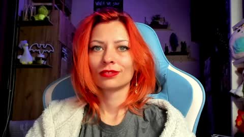 Snapshot of karoline121 chatting on April 11, 3:44 am karoline121 online show from April 11, 3:44 am