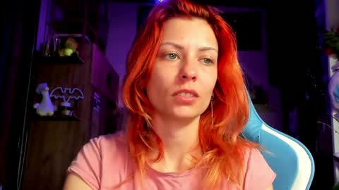 Snapshot of karoline121 chatting on April 13, 8:47 pm karoline121 online show from April 13, 8:47 pm