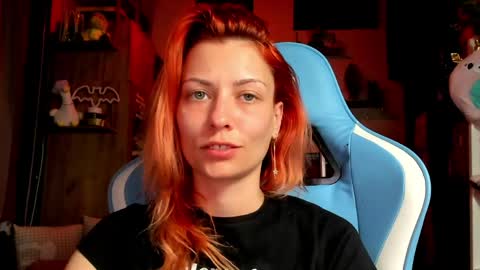 Snapshot of karoline121 chatting on April 18, 8:31 pm karoline121 online show from April 18, 8:31 pm