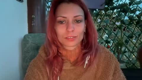 Snapshot of karoline121 chatting on May 31, 6:09 pm karoline121 online show from May 31, 6:09 pm