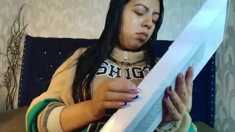 Snapshot of karolineburnx chatting on February 15, 3:03 am Isa online show from February 15, 3:03 am