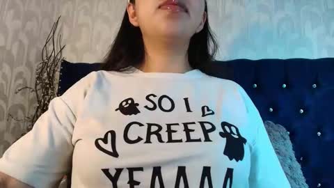 Snapshot of karolineburnx chatting on February 20, 2:41 am Isa online show from February 20, 2:41 am