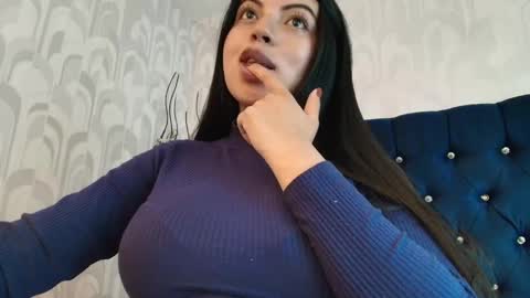 Snapshot of karolineburnx chatting on March 28, 9:58 pm Isa online show from March 28, 9:58 pm
