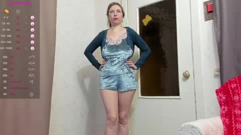 Karoline online show from December 5, 10:23 am