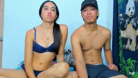 Snapshot of karoll_y_erik chatting on November 30, 10:03 pm karoll_y_erik online show from November 30, 10:03 pm