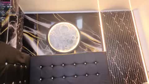 Snapshot of karolyn_rousse chatting on March 20, 6:24 pm karolyn online show from March 20, 6:24 pm